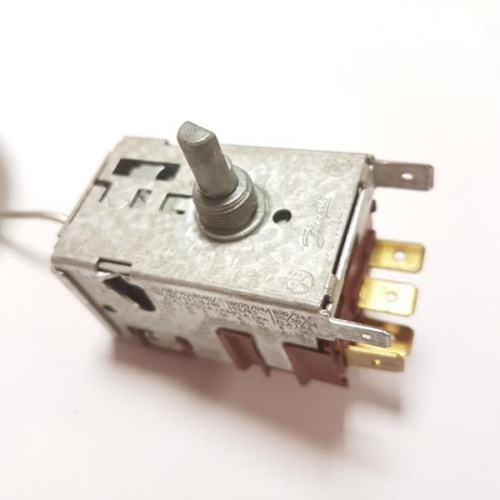 изображение Термостат Danfoss 077B6717 (908081400134) для холодильника Candy магазин Компании Интерком-НН картинка Danfoss 077B6717 (908081400134) термостат для холодильника Candy от магазина Интерком-НН