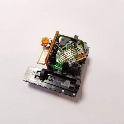 изображение Лазерная головка AJ30-20001B SOH-AP (PICK UP)для DVD проигрывателя Samsung C1TH/DOM,C4LH/EST магазин Компании Интерком-НН фото 2 картинка Samsung AJ30-20001B Лазерная головка SOH-AP (PICK UP)для DVD проигрывателя Samsung C1TH/DOM,C4LH/EST от магазина Интерком-НН фото 2